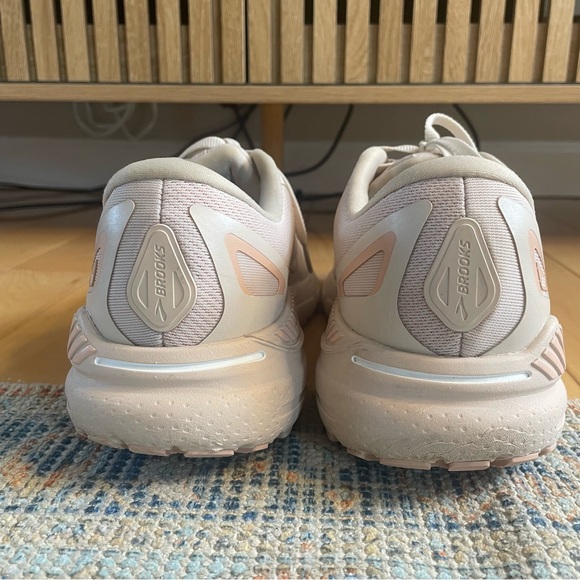 Brooks Adrenaline GTS 23 Running Shoes Women’s Size 12 Light Pink/Villa/White - Picture 6 of 10